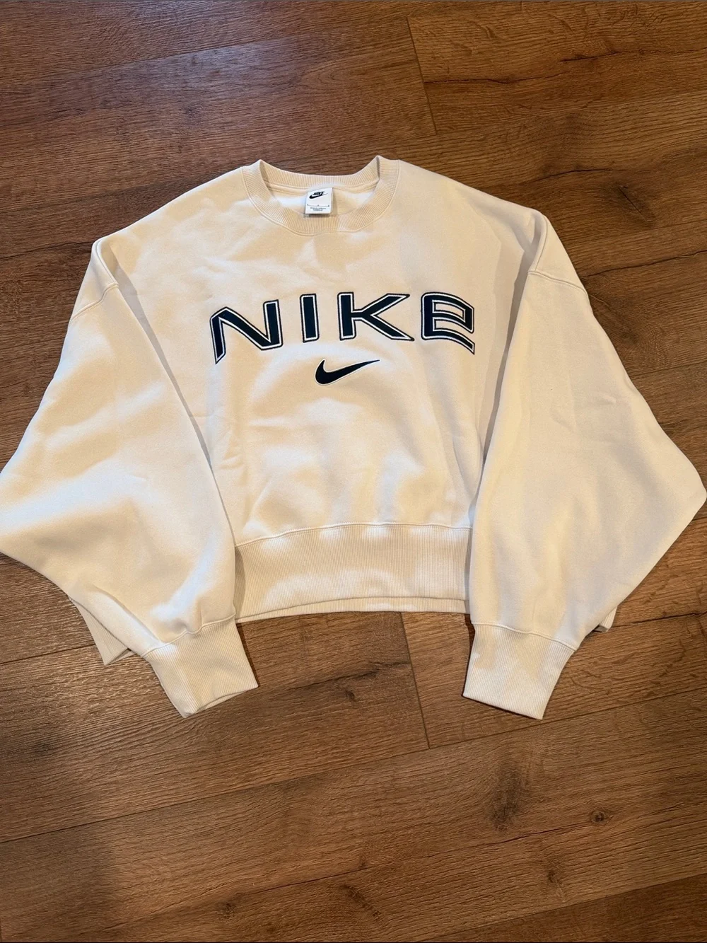 Nike -Women’s Cream Cropped Crewneck Sweatshirt with Navy Logo-NWOT